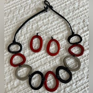 TAGUA necklace and earrings set